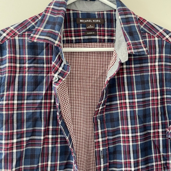 BUTTON DOWN SHIRT!! - Picture 8 of 9